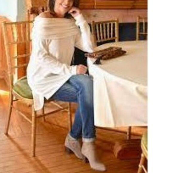 GIBSONLOOK Convertible Neckline Cozy Fleece Tunic - Picture 2 of 2